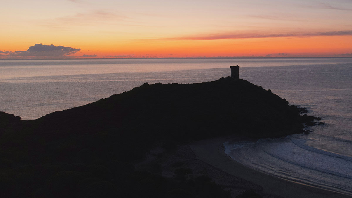Tour G&eacute;noise proche de Porto-Vecchio