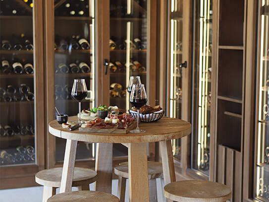 La cave Bar lounge bord de mer saint Cyprien Porto-Vecchio