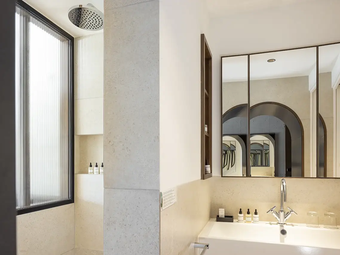 Salle de bain de la Chambre Deluxe Jardin de l'hôtel 4 étoiles à Porto-vecchio