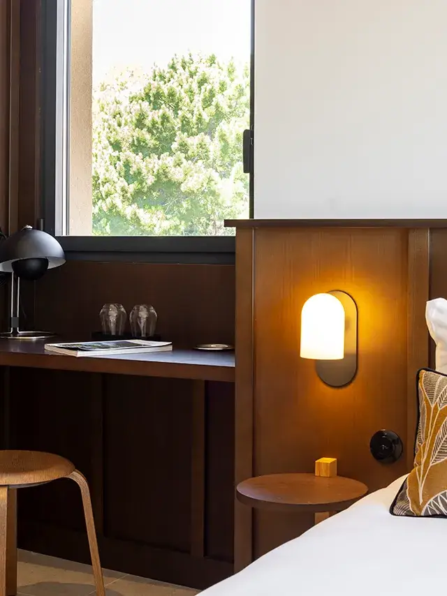 Bureau dans la Chambre Familiale dans hôtel luxe Sud Corse