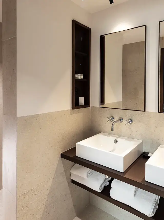 Salle de bain dans Chambre Familiale dans hôtel luxe Porto-Vecchio Sud Corse