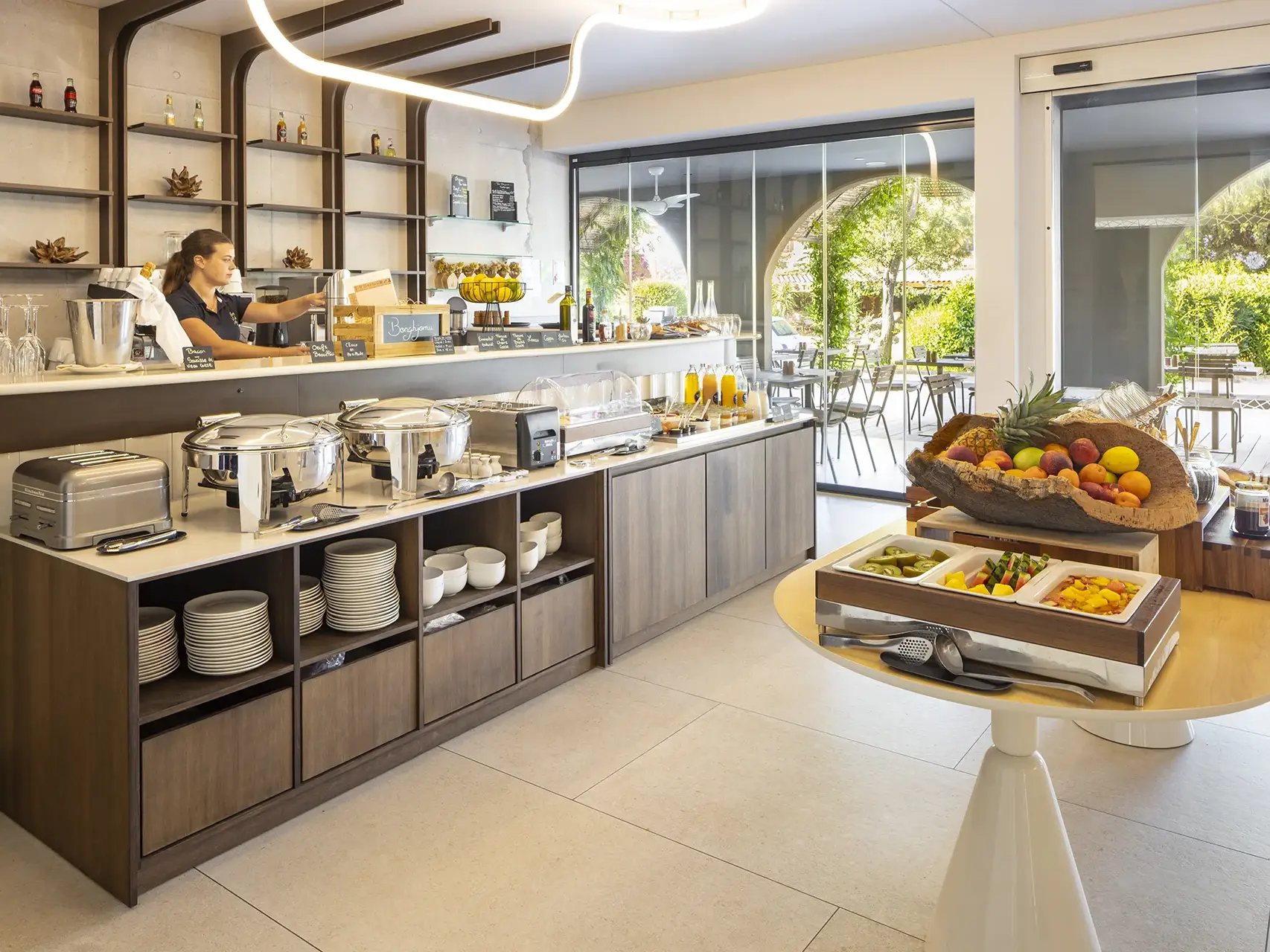 Petit déjeuner buffet dans hôtel luxe Porto-Vecchio Sud Corse