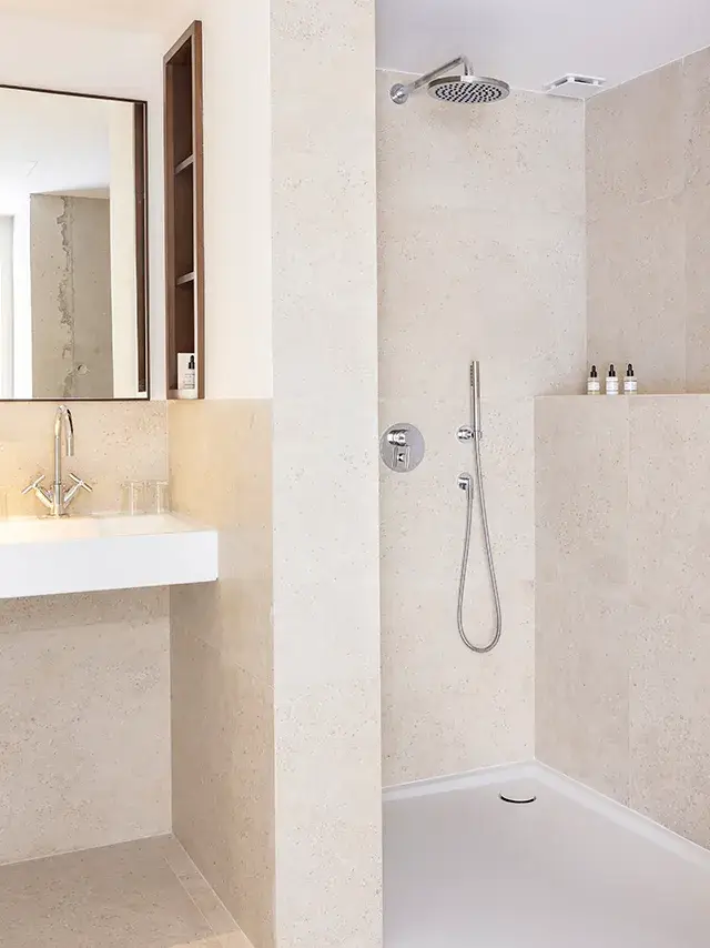 Salle de bains dans Suites jacuzzi hôtel 4 étoiles Porto-vecchio